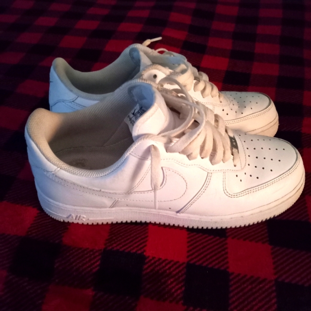 Men's White Nike size 10 Air Force Ones